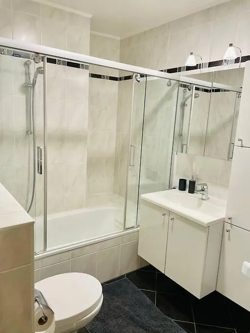 Cosy One Bedroom Flat In Center With Terrace And Parking Lussemburgo Appartamento